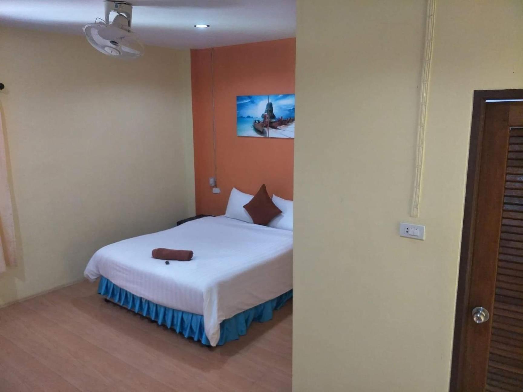 Prukrom Lanta Guesthouse Ko Lanta Rum bild