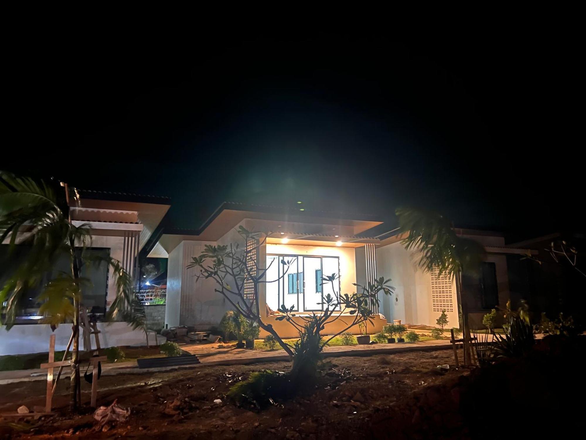 Prukrom Lanta Guesthouse Ko Lanta Exteriör bild