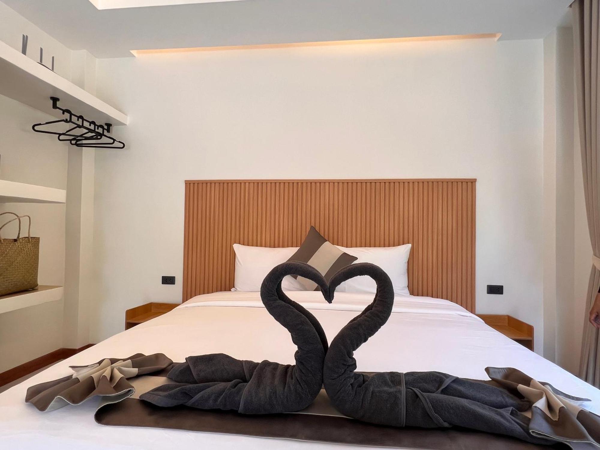 Prukrom Lanta Guesthouse Ko Lanta Exteriör bild