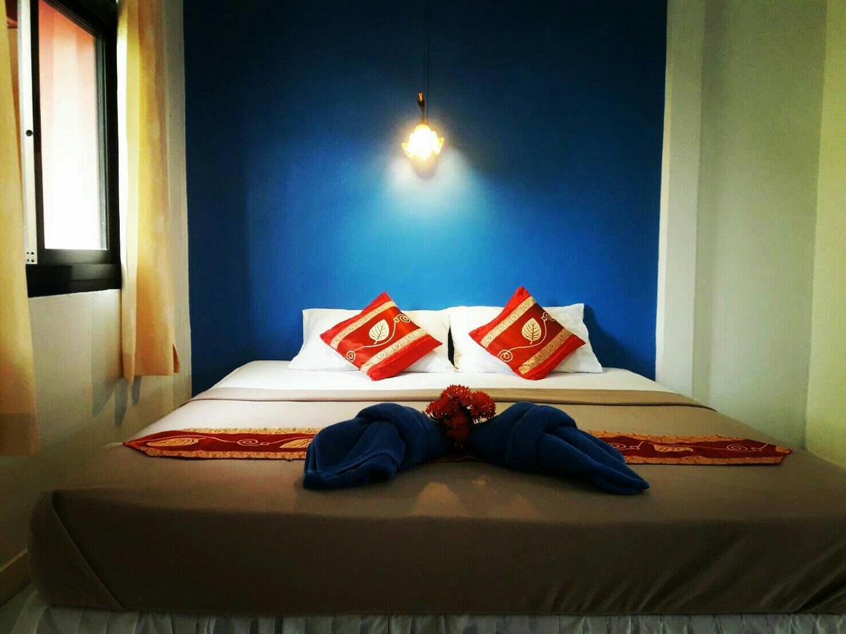 Prukrom Lanta Guesthouse Ko Lanta Exteriör bild