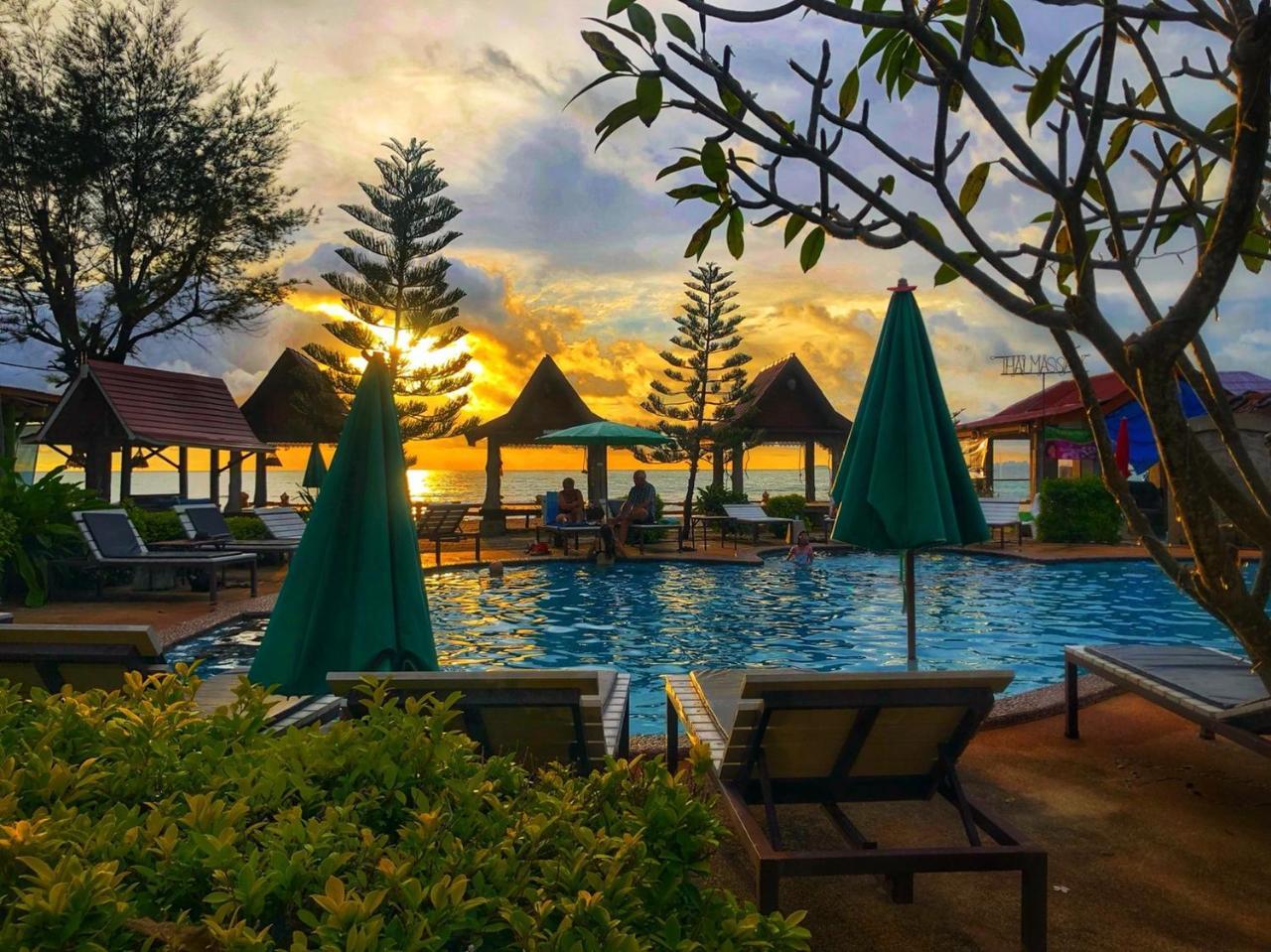Prukrom Lanta Guesthouse Ko Lanta Exteriör bild