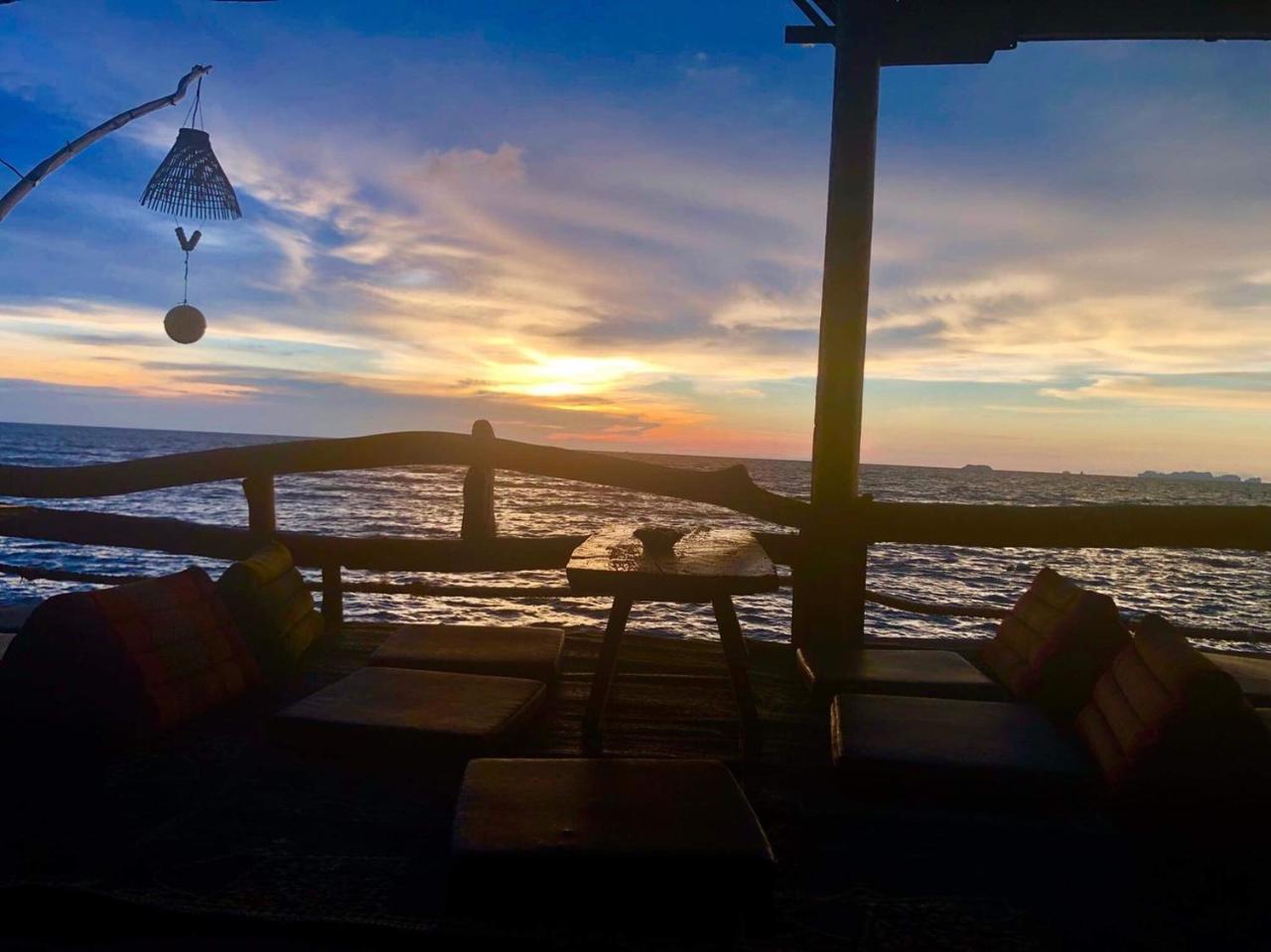 Prukrom Lanta Guesthouse Ko Lanta Exteriör bild